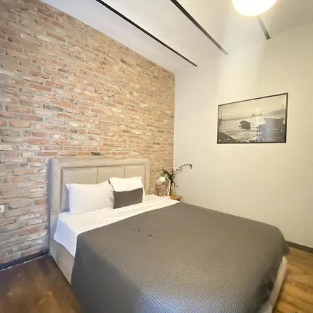 Apartemnt In Apartment *